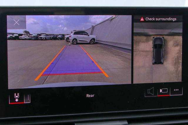 2024 Audi Q5 Vehicle Photo in SUGAR LAND, TX 77478