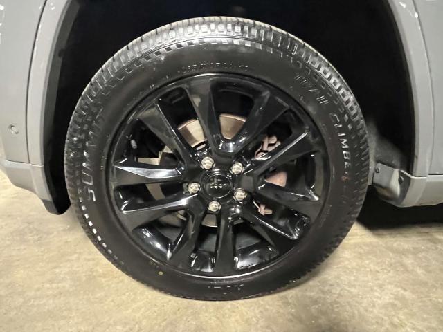 2020 Jeep Grand Cherokee Vehicle Photo in Roslyn, NY 11576