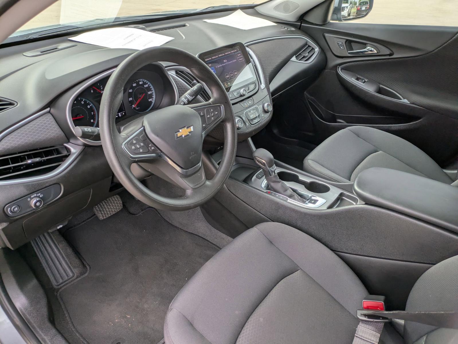 2024 Chevrolet Malibu Vehicle Photo in SELMA, TX 78154-1460