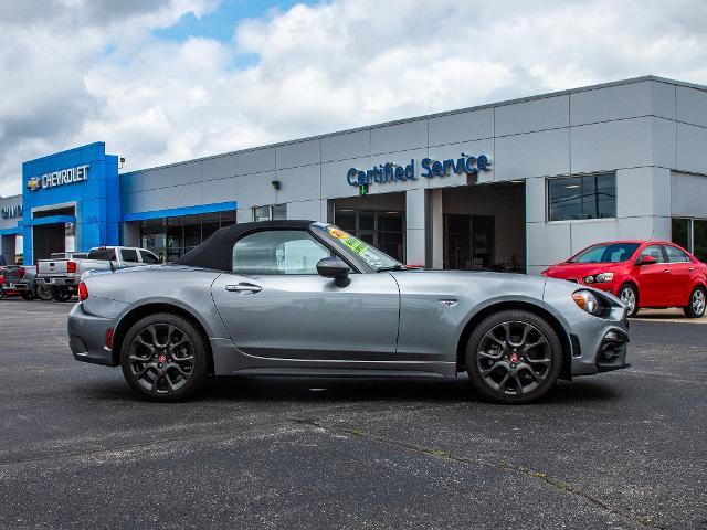 2017 FIAT 124 Spider Vehicle Photo in MADISON, IN 47250-1611