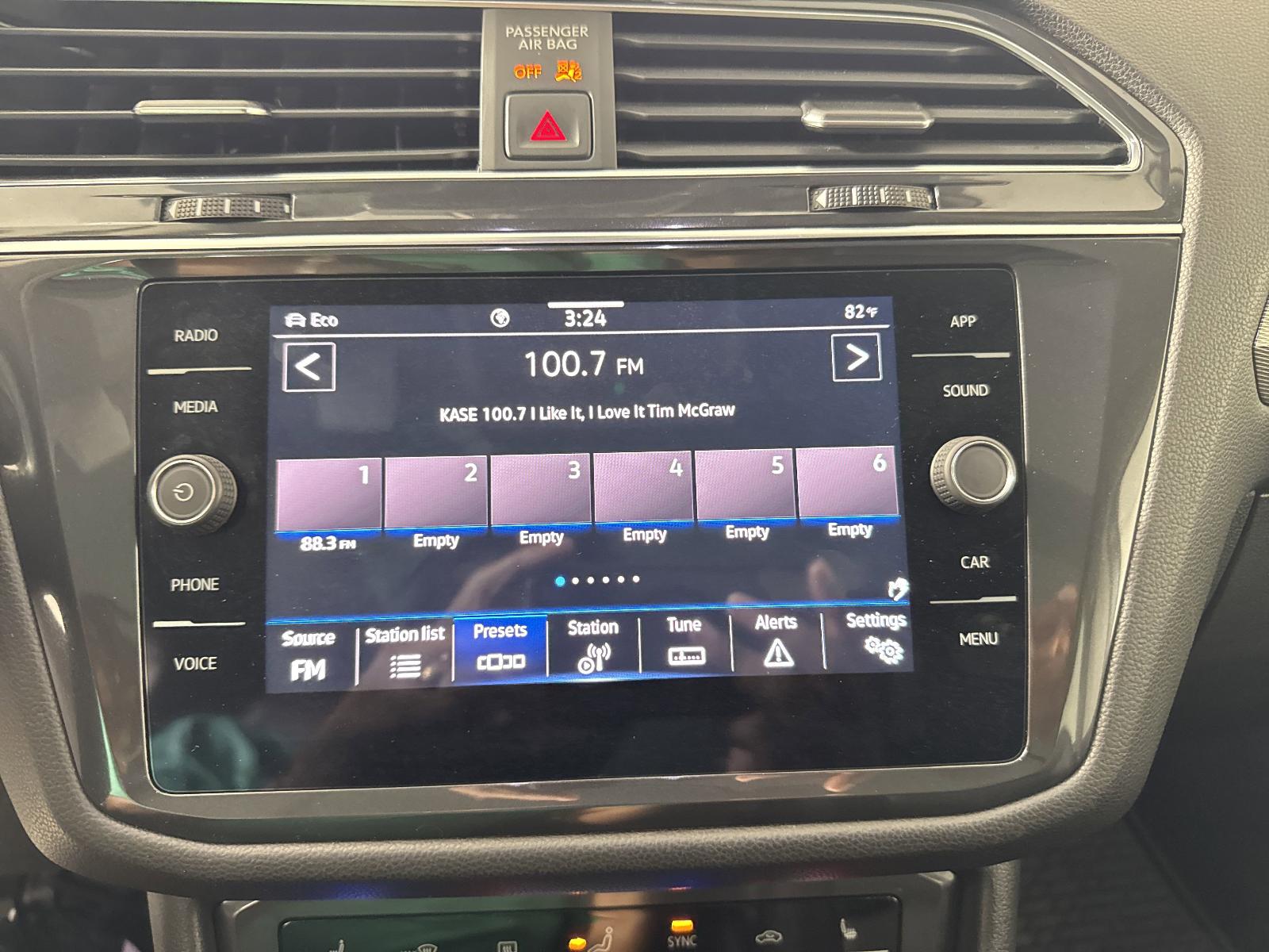 2022 Volkswagen Tiguan Vehicle Photo in Georgetown, TX 78626