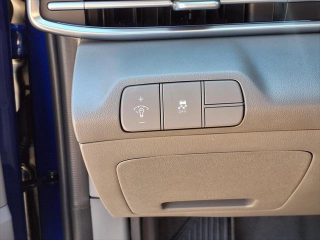 2025 Hyundai ELANTRA Vehicle Photo in Peoria, IL 61615