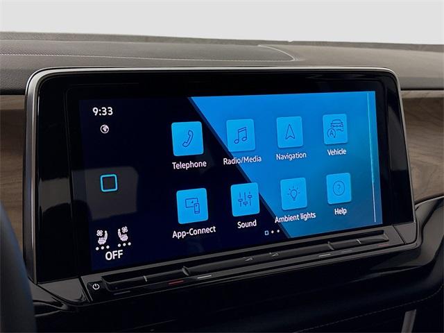 2024 Volkswagen Atlas Vehicle Photo in Puyallup, WA 98371
