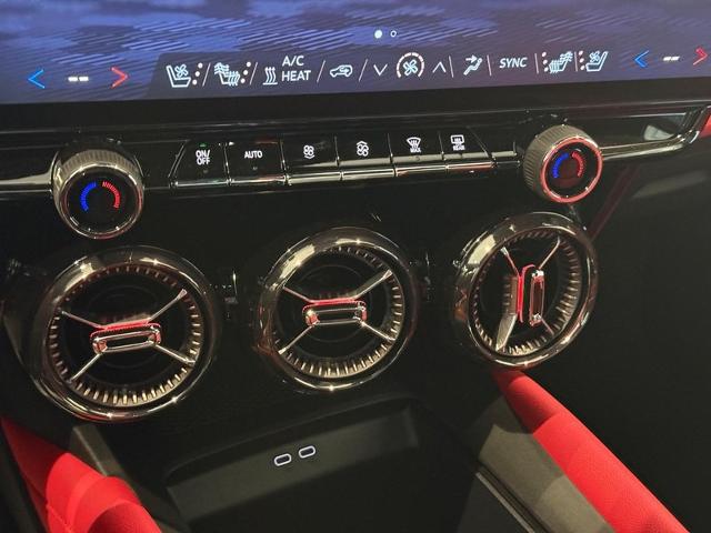 2025 Chevrolet Blazer EV Vehicle Photo in COLUMBIA, MO 65203-3903