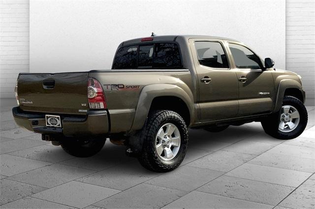 2015 Toyota TACOMA Vehicle Photo in KANSAS CITY, MO 64114-4545