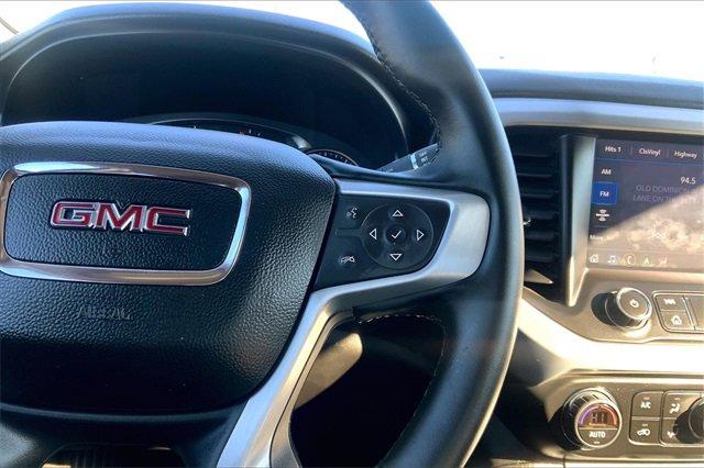 2023 GMC Acadia Vehicle Photo in TOPEKA, KS 66609-0000