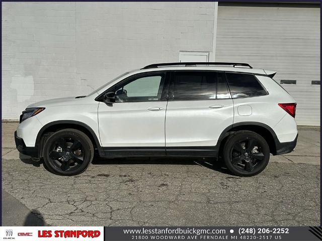 Used 2021 Honda Passport Elite with VIN 5FNYF8H0XMB039724 for sale in Ferndale, MI