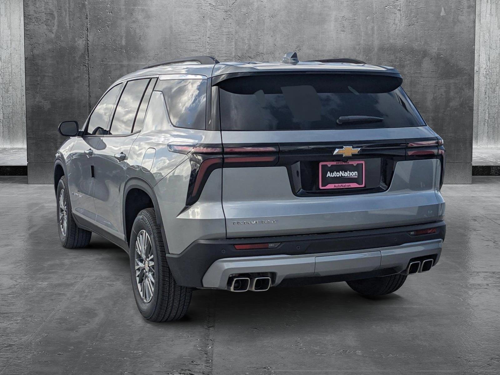 2025 Chevrolet Traverse Vehicle Photo in MIAMI, FL 33172-3015