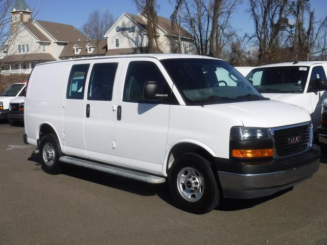 2022 GMC Savana Cargo 2500 Vehicle Photo in JASPER, GA 30143-8655