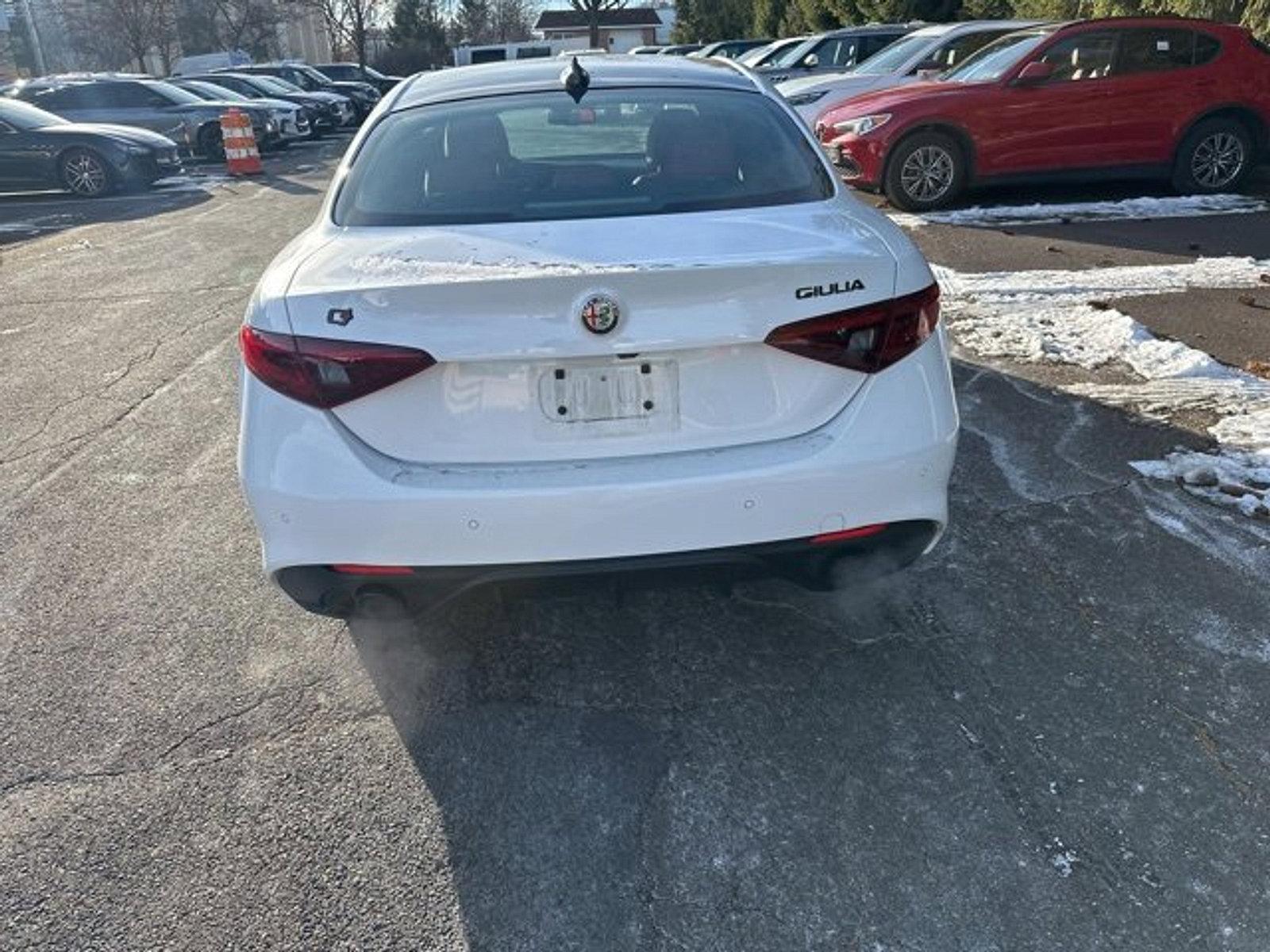 2021 Alfa Romeo Giulia Vehicle Photo in Willow Grove, PA 19090