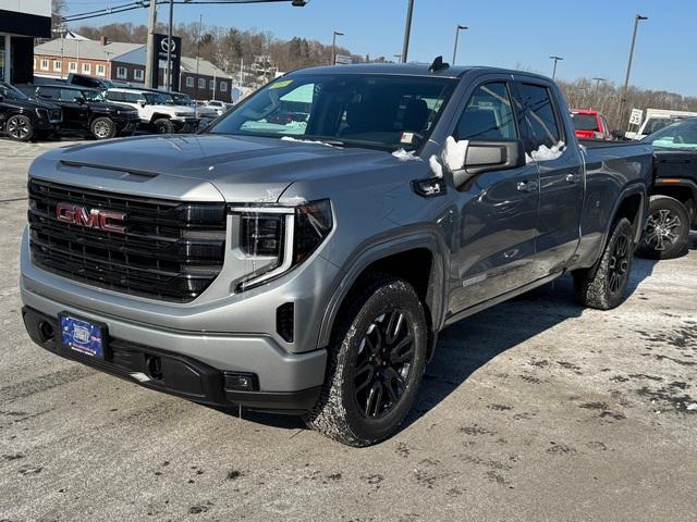 2025 GMC Sierra 1500 Vehicle Photo in LOWELL, MA 01852-4336