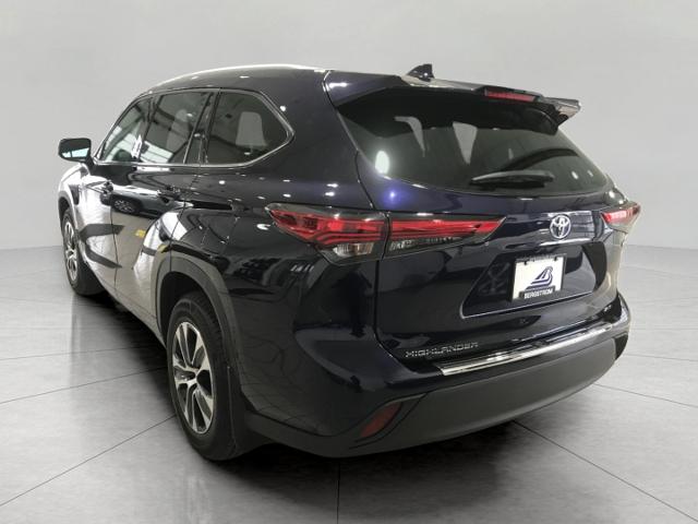 2022 Toyota Highlander Vehicle Photo in GREEN BAY, WI 54303-3330