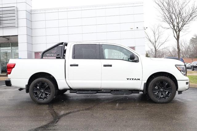 2024 Nissan Titan Vehicle Photo in Ballwin, MO 63011