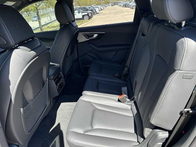 2025 Audi Q7 Vehicle Photo in HOUSTON, TX 77090