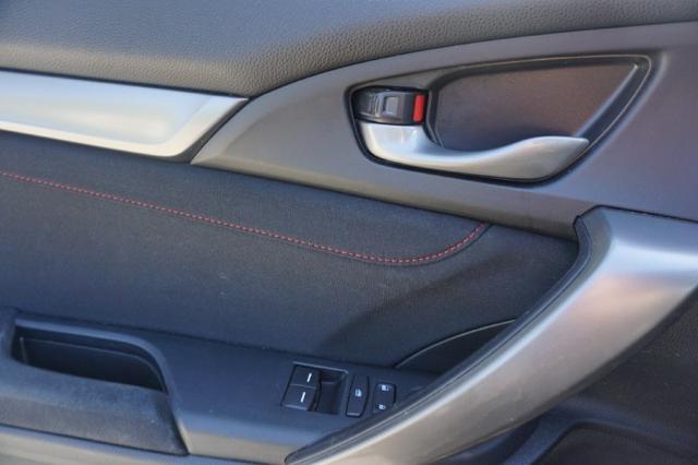 2019 Honda Civic Si Coupe Vehicle Photo in FAIRMONT, WV 26554-2318