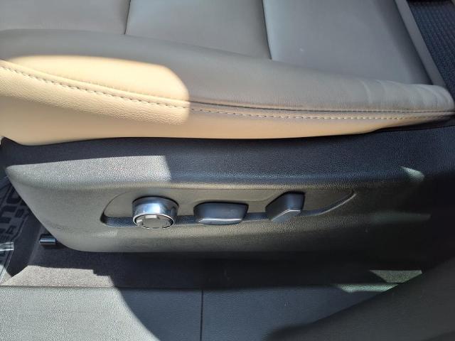 2025 Cadillac XT4 Vehicle Photo in TAMPA, FL 33612-3404