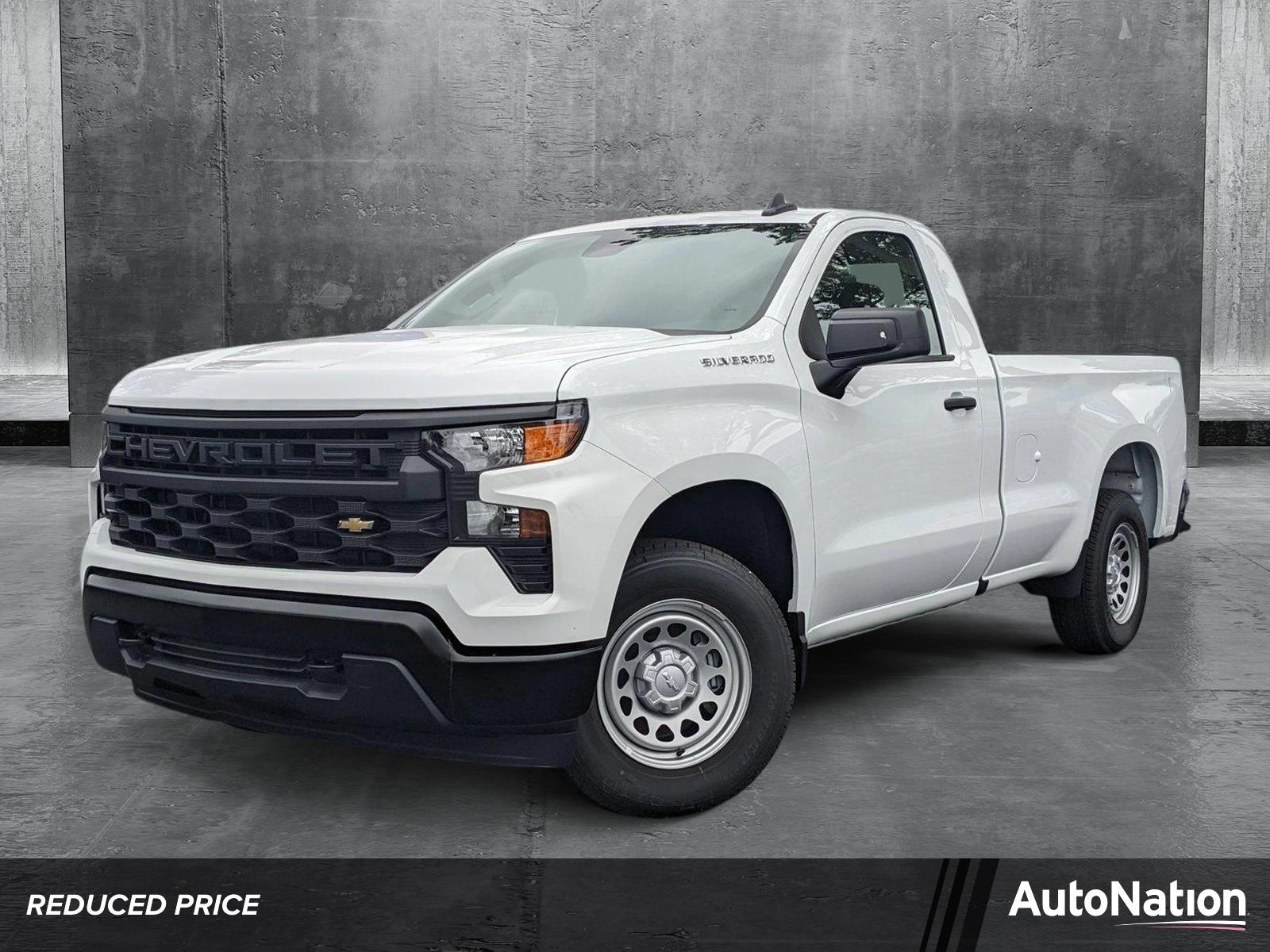 2025 Chevrolet Silverado 1500 Vehicle Photo in GREENACRES, FL 33463-3207