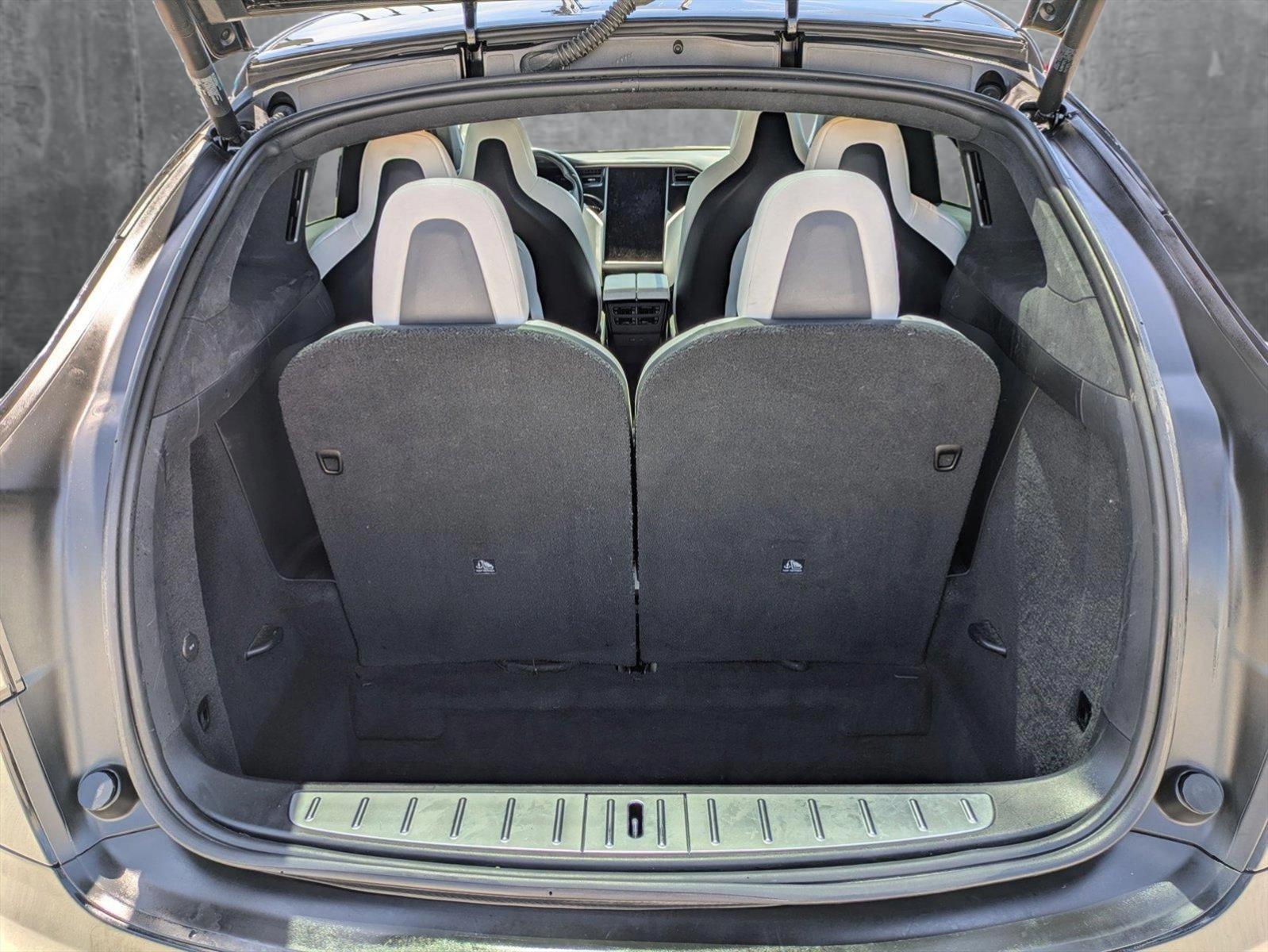 2018 Tesla Model X Vehicle Photo in Tustin, CA 92782
