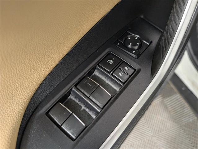 2021 Toyota RAV4 Vehicle Photo in ENGLEWOOD, CO 80113-6708