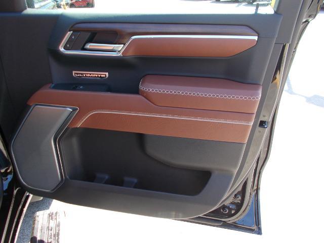 2025 GMC Sierra 1500 Vehicle Photo in LOWELL, MA 01852-4336