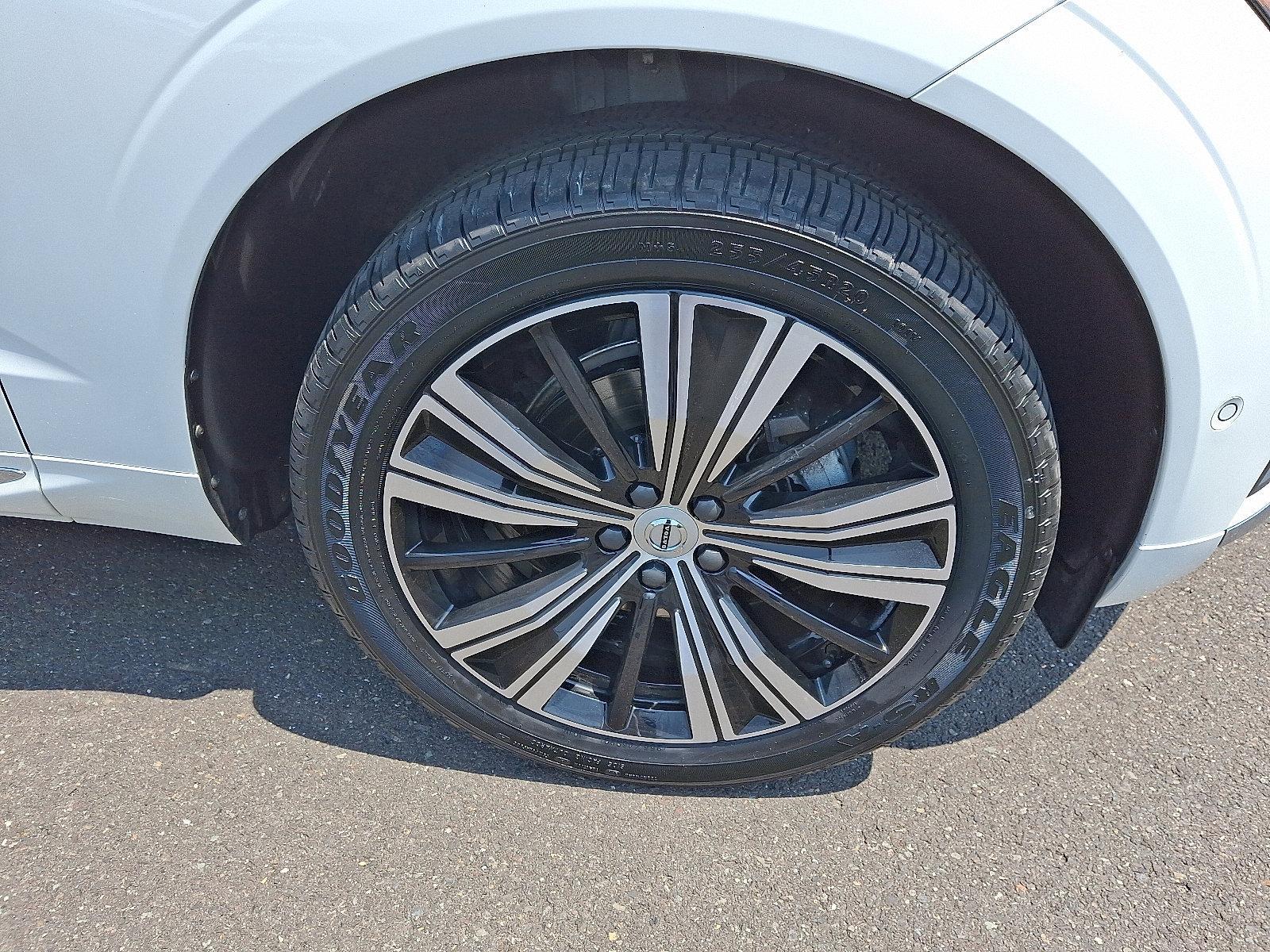 2022 Volvo XC60 Vehicle Photo in Trevose, PA 19053