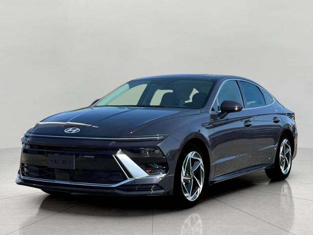 2025 Hyundai SONATA Vehicle Photo in Green Bay, WI 54304