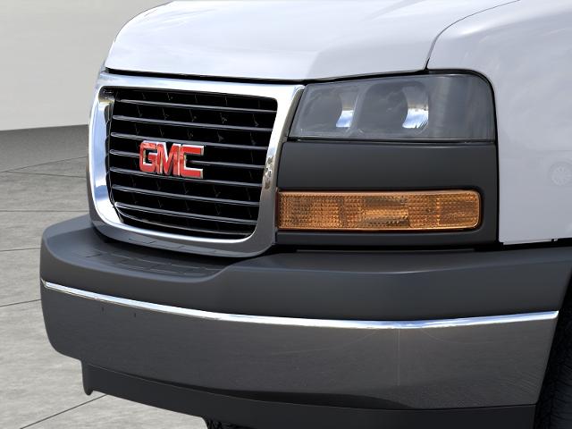 2025 GMC Savana Cutaway 3500 Vehicle Photo in MANITOWOC, WI 54220-5838