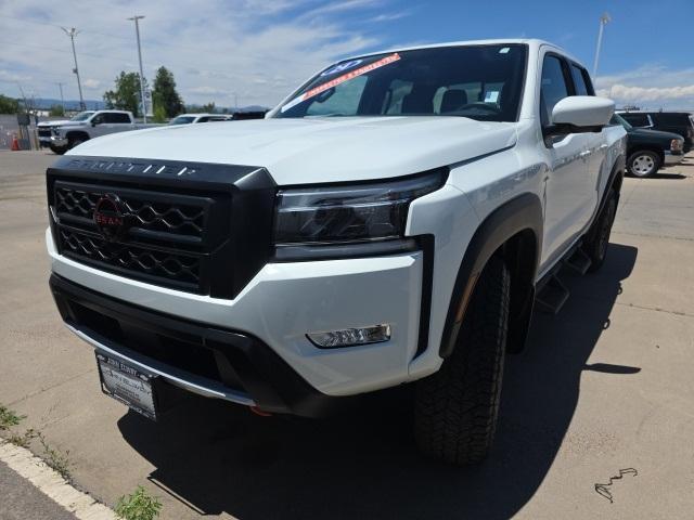 2024 Nissan Frontier Vehicle Photo in ENGLEWOOD, CO 80113-6708