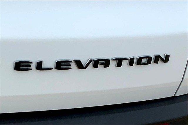 2025 GMC Acadia Vehicle Photo in TOPEKA, KS 66609-0000