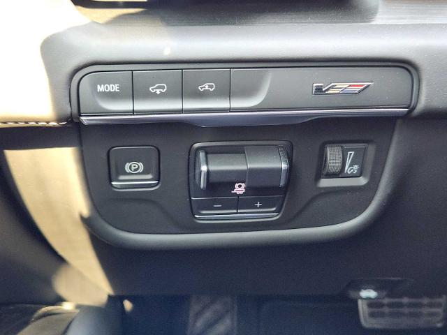 2023 Cadillac Escalade Vehicle Photo in DENTON, TX 76210-9321