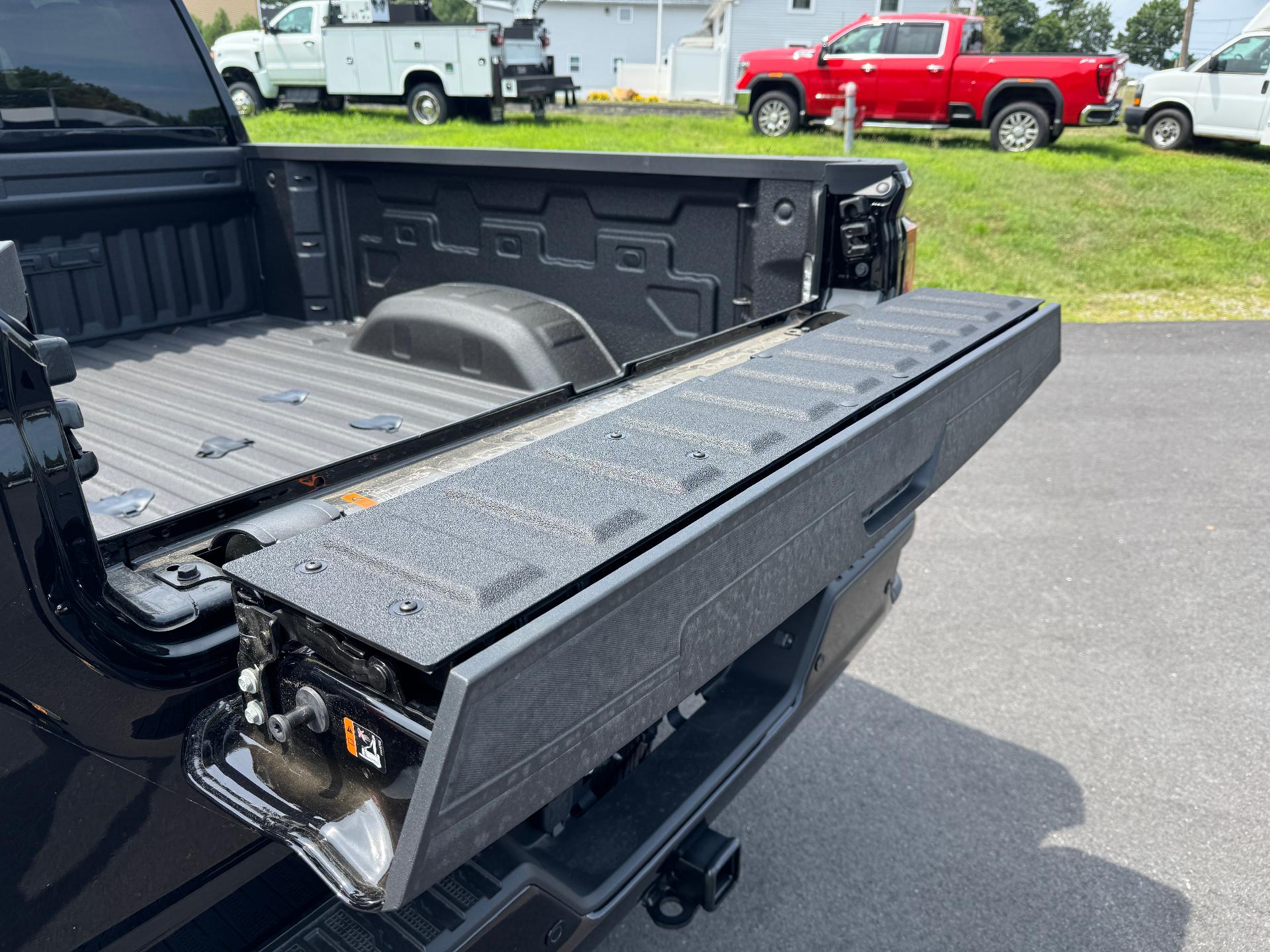 2024 GMC Sierra 3500 HD Vehicle Photo in LEOMINSTER, MA 01453-2952