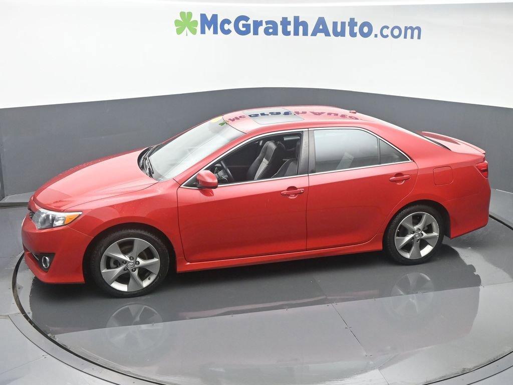 2014 Toyota Camry Vehicle Photo in Marion, IA 52302