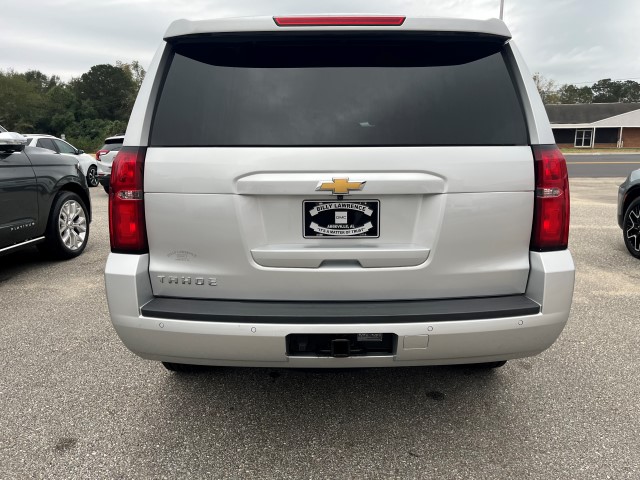 2019 Chevrolet Tahoe LT photo 3