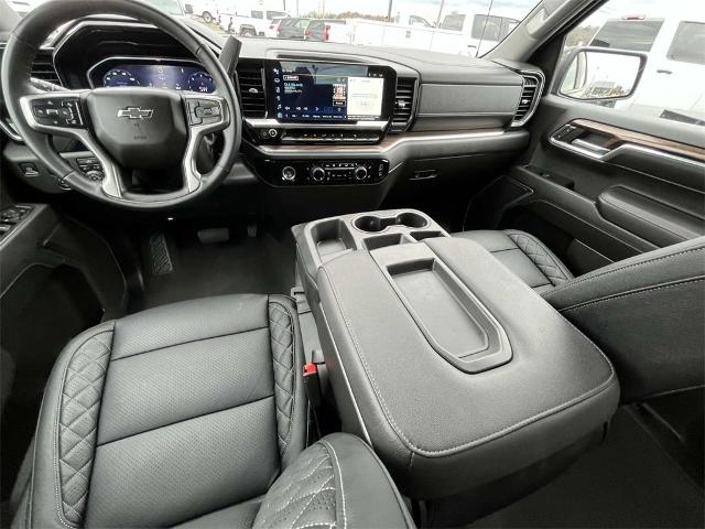 2023 Chevrolet Silverado 1500 Vehicle Photo in ALCOA, TN 37701-3235