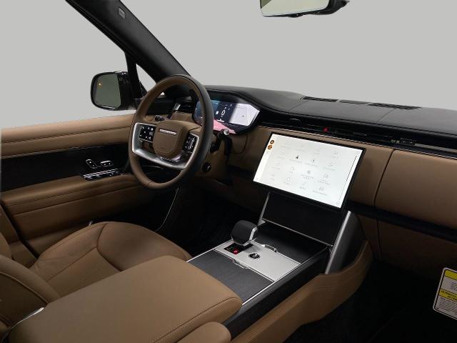 2025 Range Rover Vehicle Photo in Appleton, WI 54913