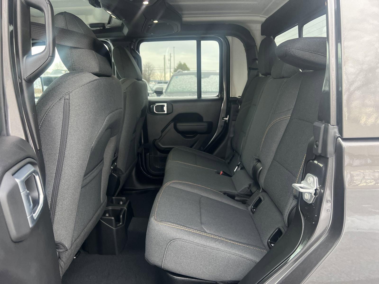 2025 Jeep Gladiator Vehicle Photo in Mechanicsburg, PA 17050-1707