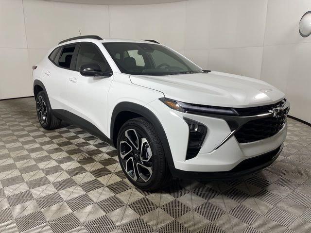 2025 Chevrolet Trax Vehicle Photo in PHOENIX, AZ 85014-3381