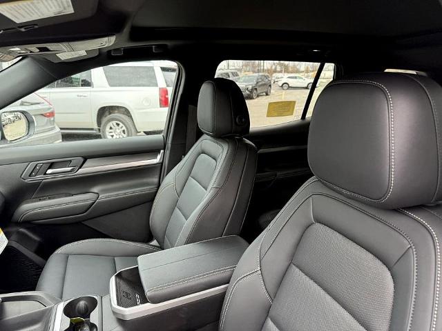 2025 GMC Terrain Vehicle Photo in CHICOPEE, MA 01020-5001