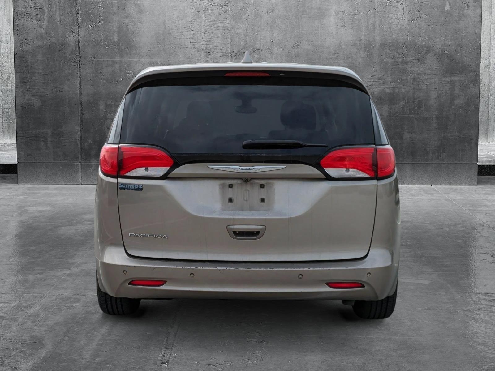 2017 Chrysler Pacifica Vehicle Photo in Corpus Christi, TX 78415