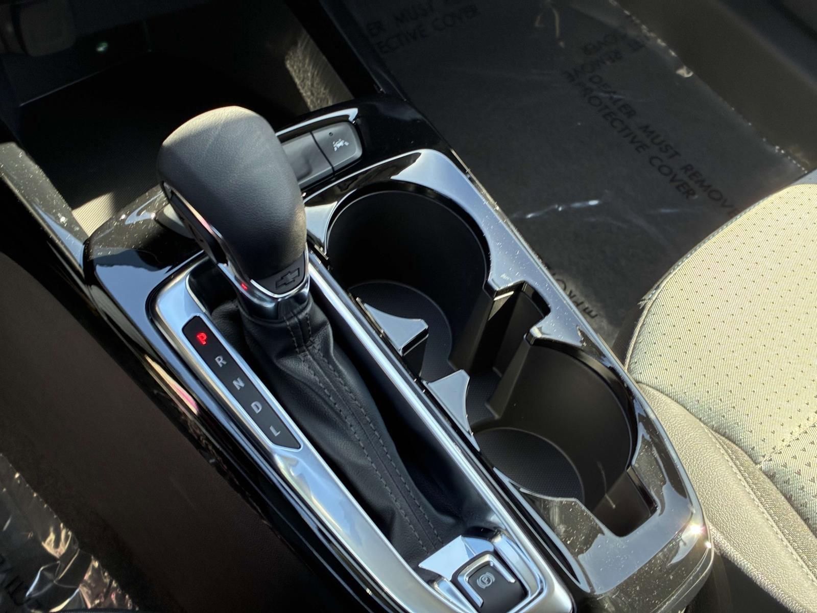 2025 Chevrolet Trax Vehicle Photo in LOS ANGELES, CA 90007-3794