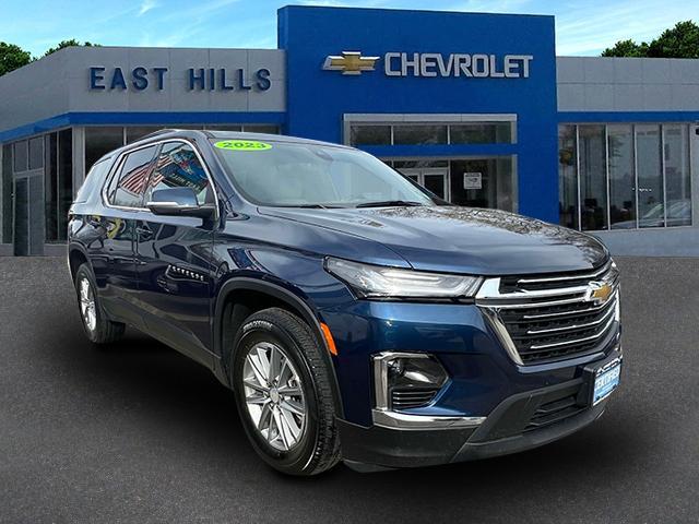 2023 Chevrolet Traverse Vehicle Photo in Roslyn, NY 11576