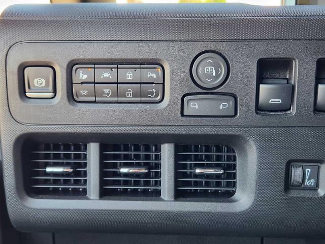 2025 Chevrolet BrightDrop 400 Vehicle Photo in LEWISVILLE, TX 75067