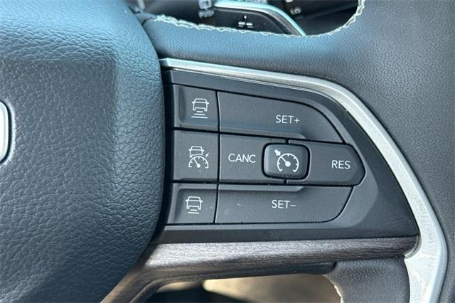 2023 Jeep Grand Cherokee Vehicle Photo in ELK GROVE, CA 95757-8703