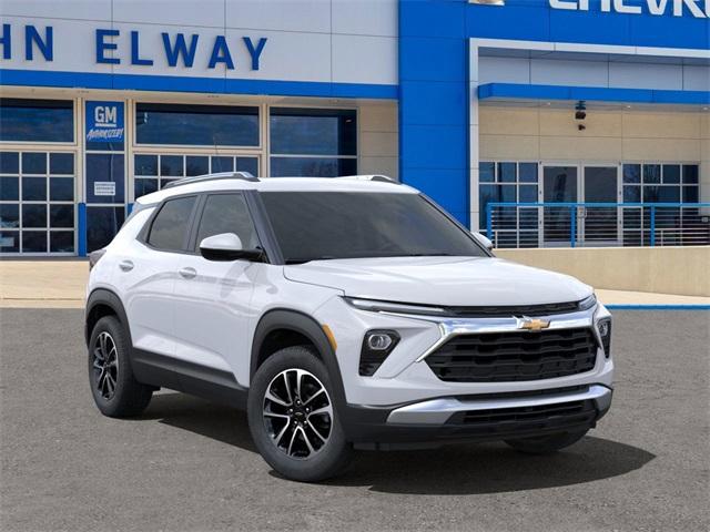2025 Chevrolet Trailblazer Vehicle Photo in ENGLEWOOD, CO 80113-6708