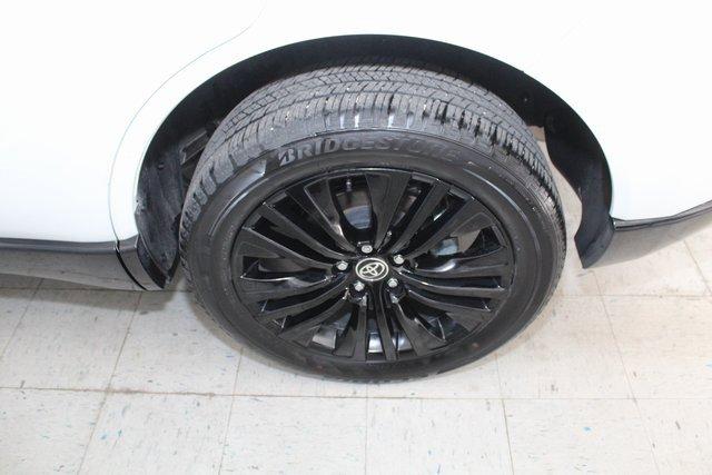 2024 Toyota Venza Vehicle Photo in SAINT CLAIRSVILLE, OH 43950-8512