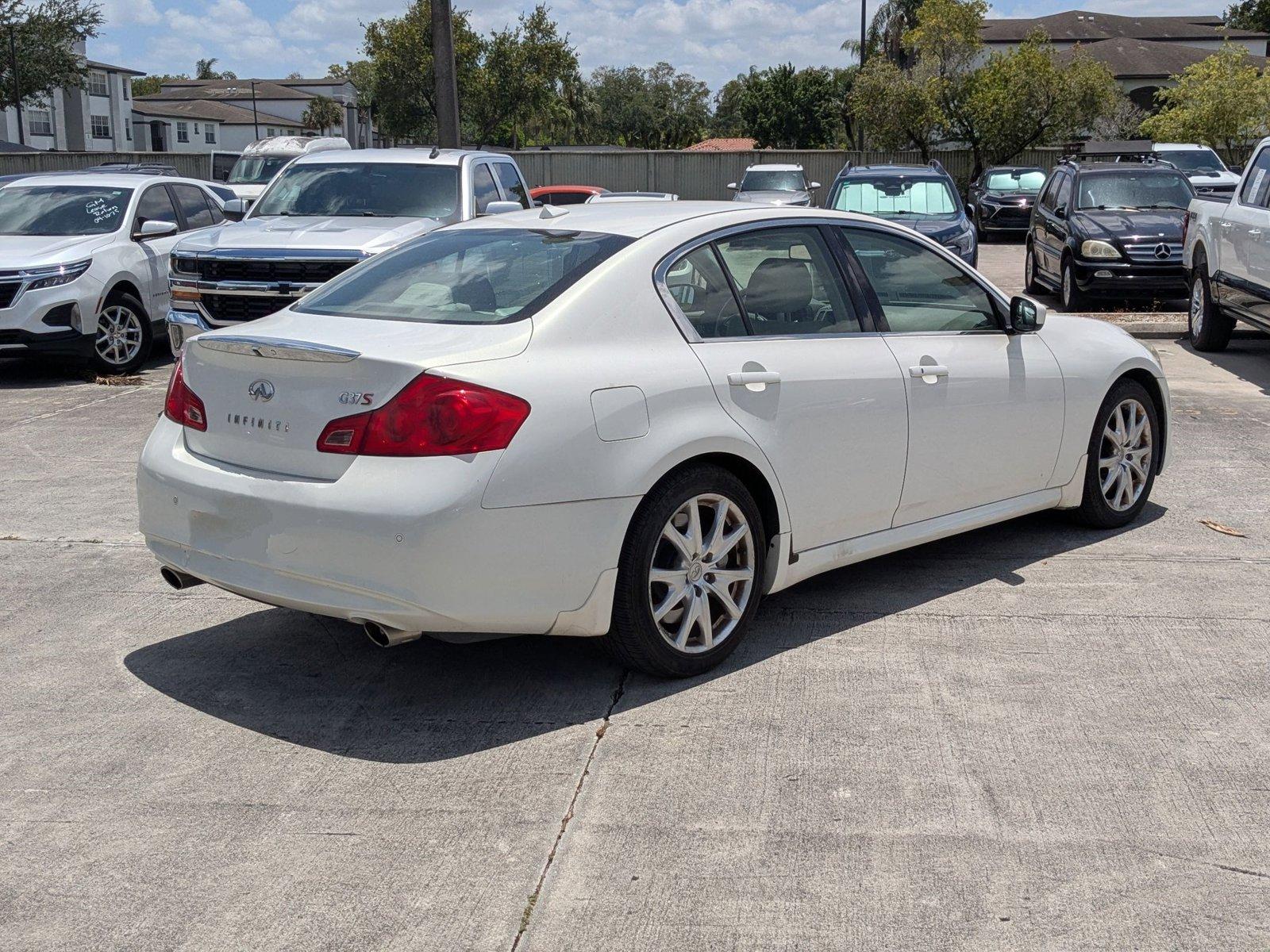 2012 INFINITI G37 Sedan Vehicle Photo in PEMBROKE PINES, FL 33024-6534