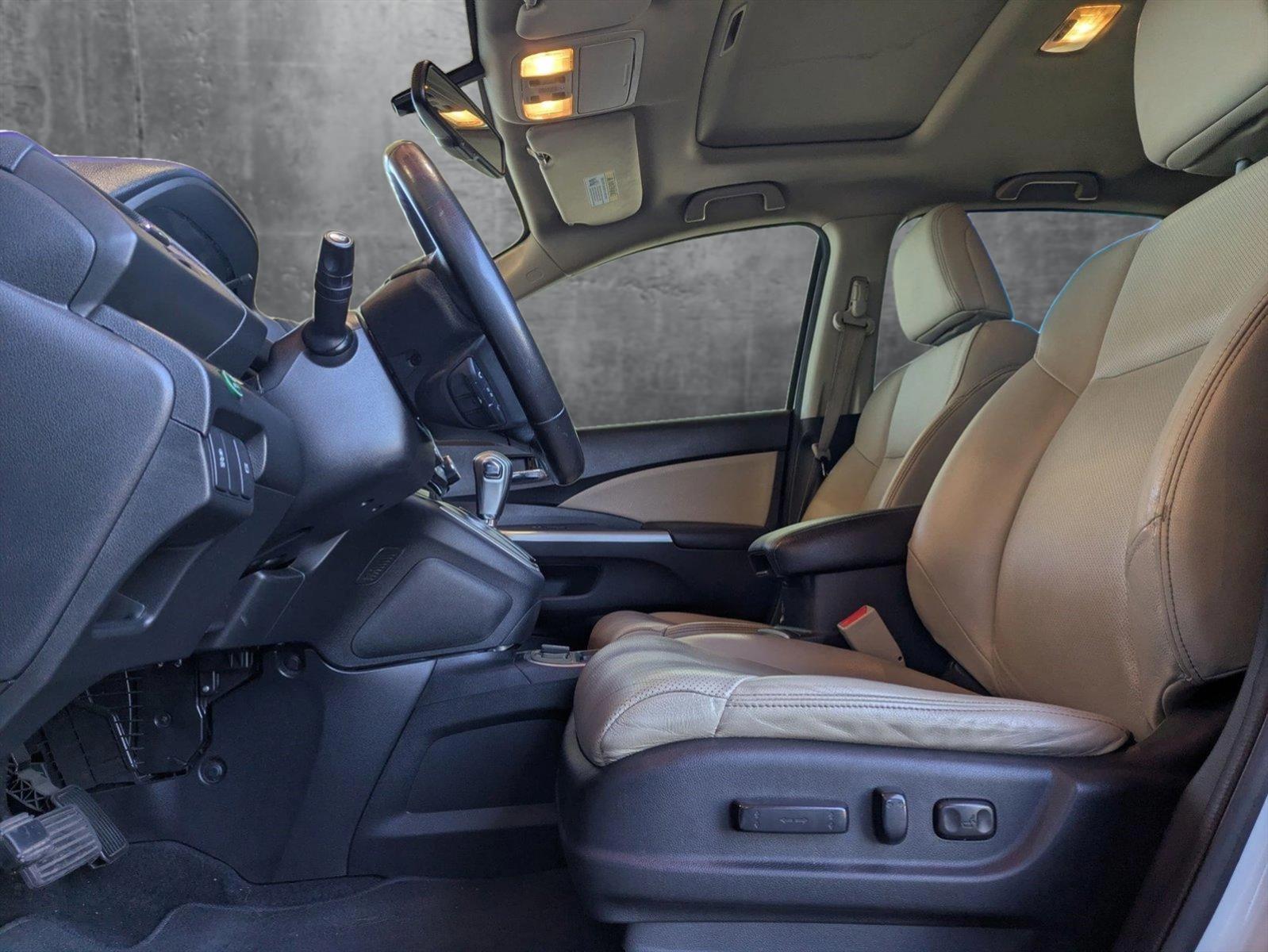 2016 Honda CR-V Vehicle Photo in Valencia, CA 91355-1794