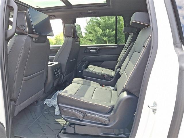 2025 Chevrolet Suburban Vehicle Photo in MILFORD, DE 19963-6122