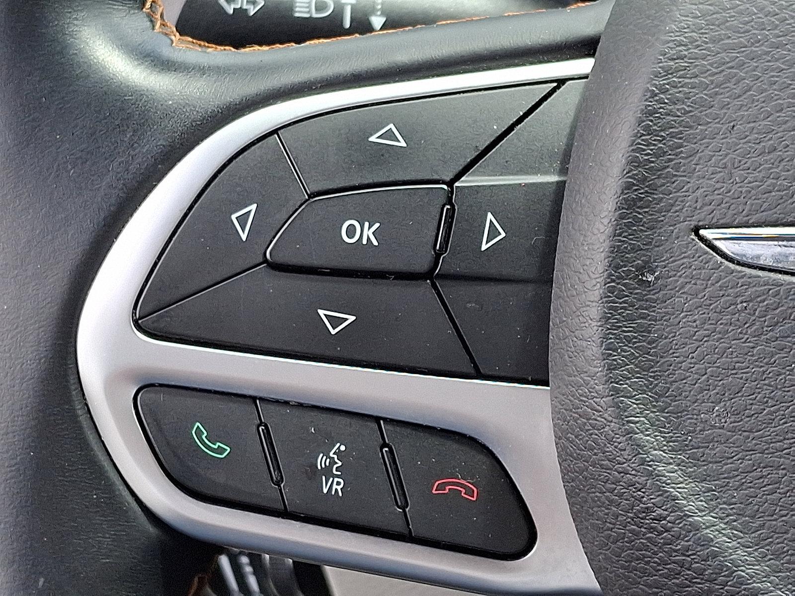 2017 Chrysler Pacifica Vehicle Photo in Trevose, PA 19053