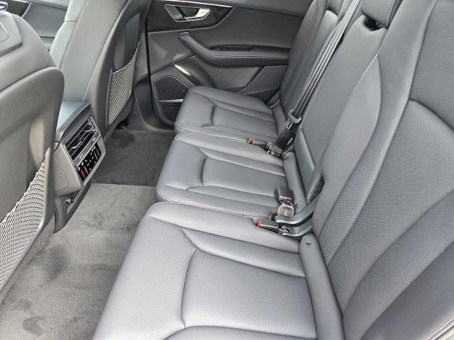 2025 Audi Q7 Vehicle Photo in SUGAR LAND, TX 77478